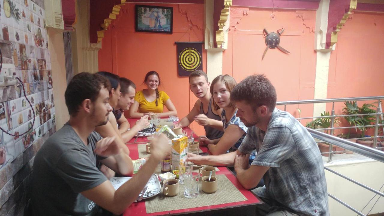 Kanha Paying Guest House Варанасі Екстер'єр фото
